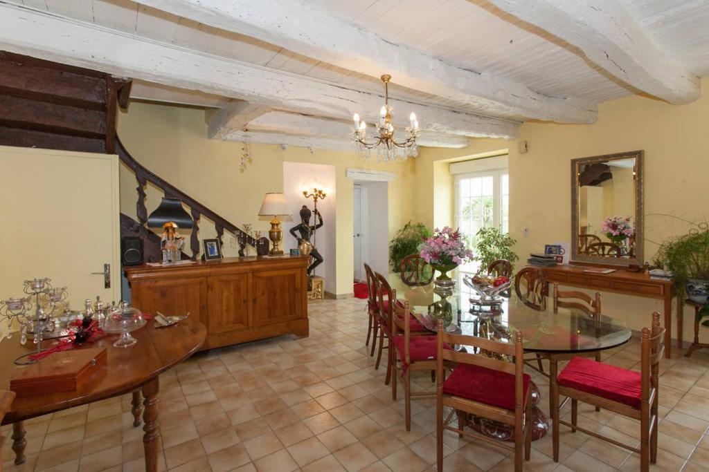 Chambres D'Hotes - Les Palmiers Corseul Bagian luar foto