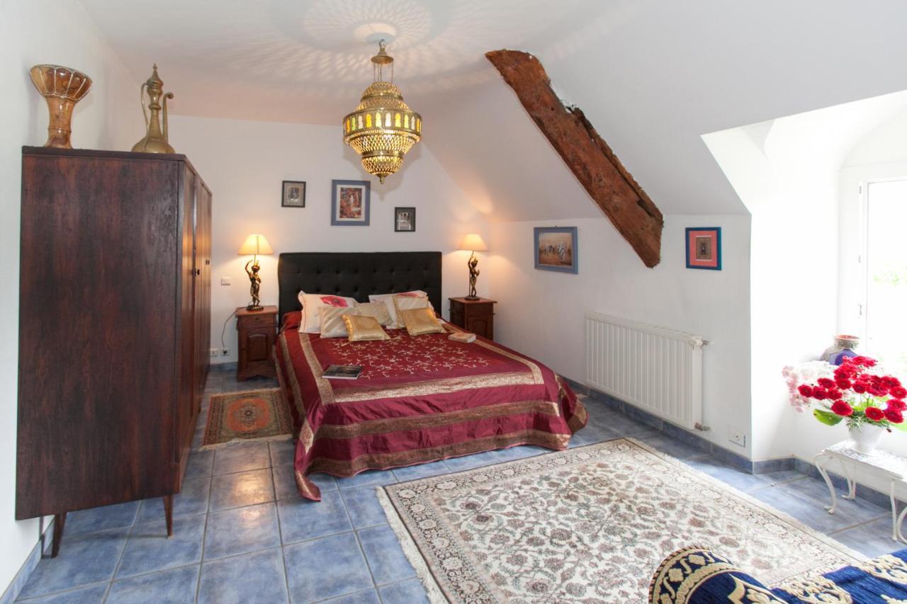 Chambres D'Hotes - Les Palmiers Corseul Bagian luar foto