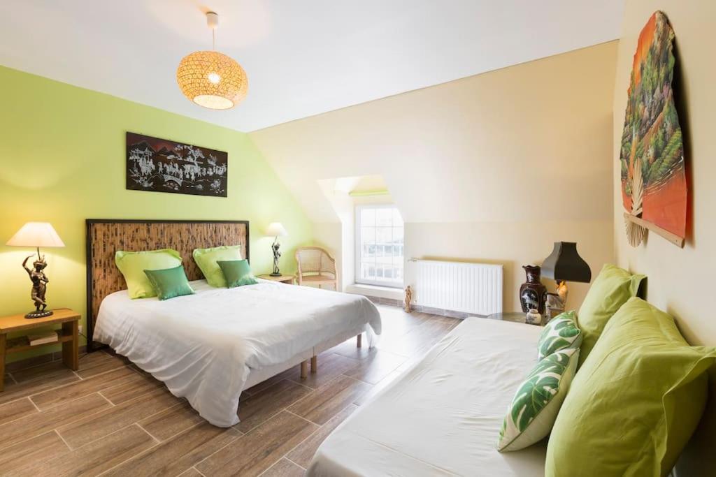 Chambres D'Hotes - Les Palmiers Corseul Bagian luar foto